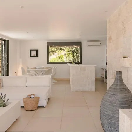 Callisto Villa